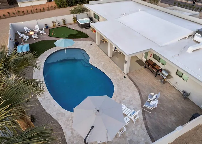 Holiday home Desert Willow - Pool Pickleball Basketball Court Firepit & Putting Scottsdale