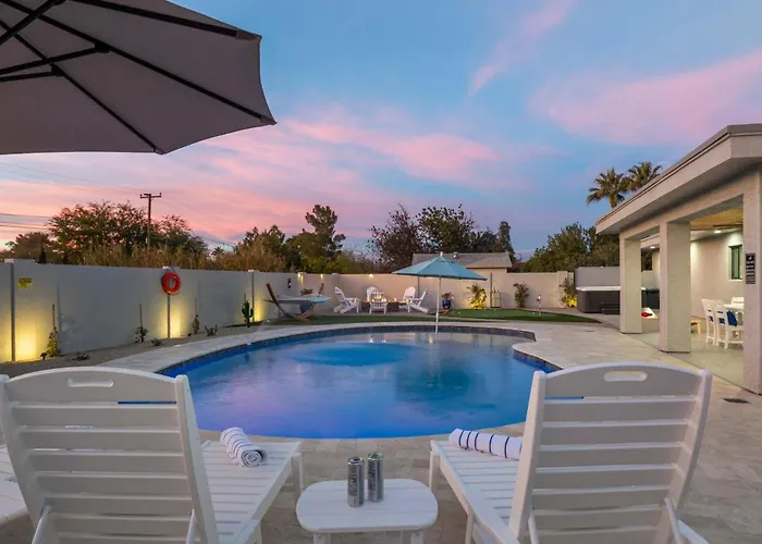 Holiday home Desert Willow - Pool Pickleball Basketball Court Firepit & Putting Scottsdale