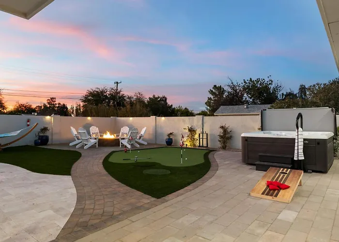 Desert Willow - Pool Pickleball Basketball Court Firepit & Putting Holiday home